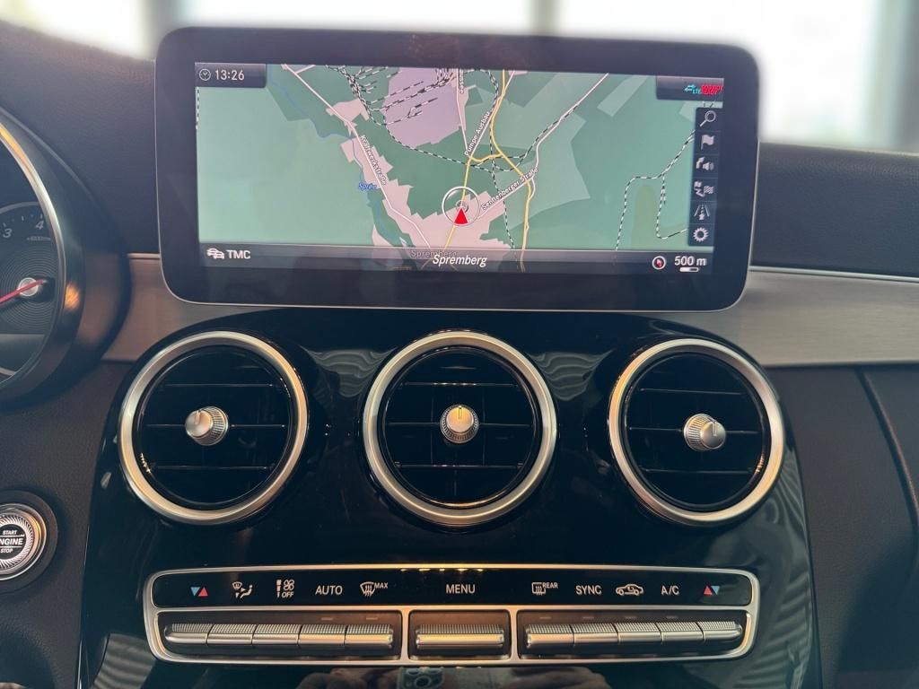 Fahrzeugabbildung Mercedes-Benz C 200 T 4M AMG Pano KAM Totwi. LED Ambie. SHZ