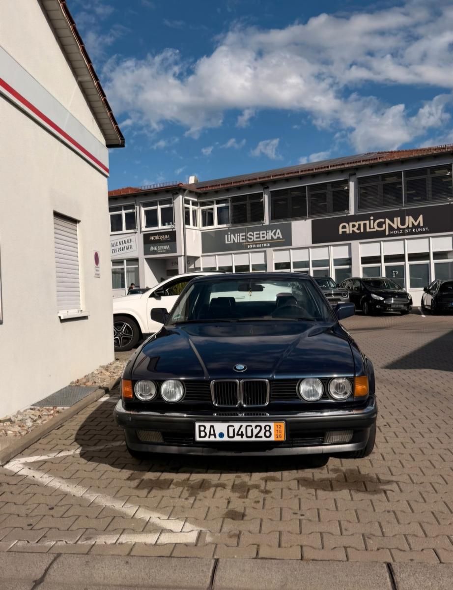 BMW 730