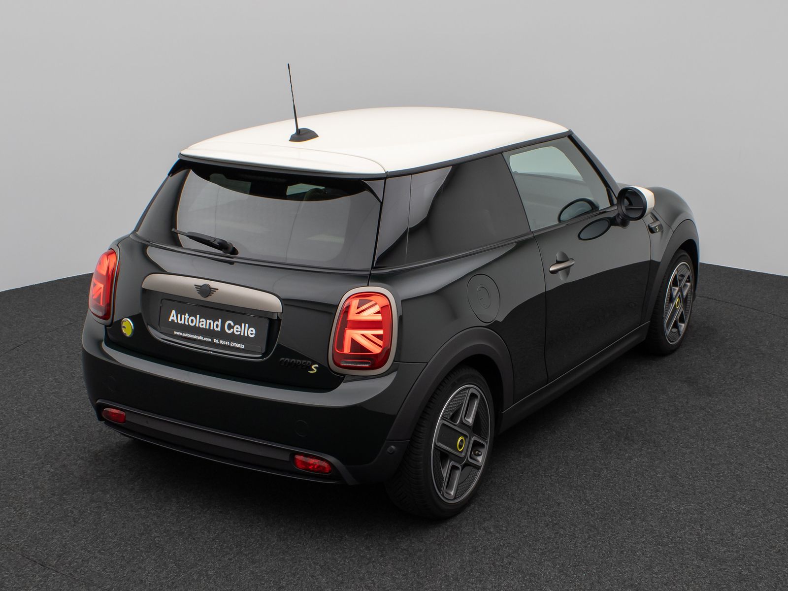 Fahrzeugabbildung MINI COOPER SE Resolute Edition PDC hinten LED Navi