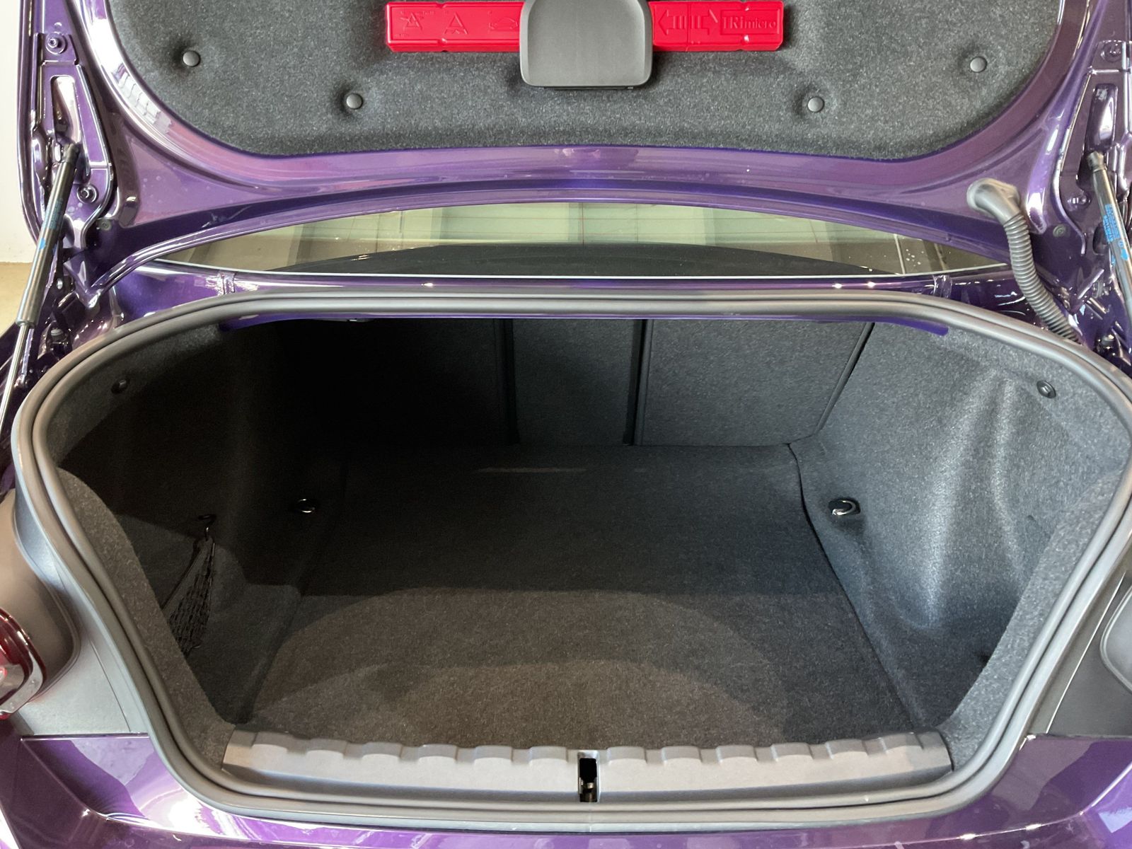 Fahrzeugabbildung BMW 220i | M Sportpaket | Sitzverstellung elektrisch