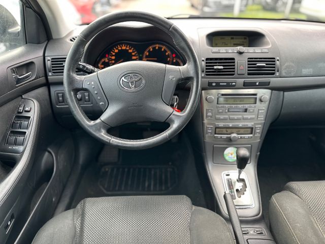 Toyota Avensis 1.8 Sol Lim.