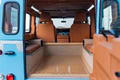 Fahrzeugabbildung Land Rover Defender 110 Td5 *Revale Design / 1 of 1*