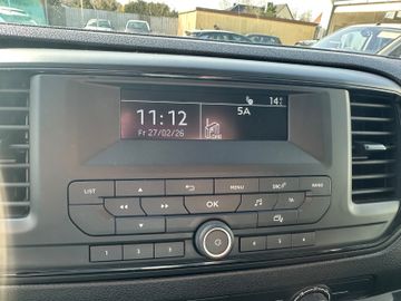 Bild 16 Opel Vivaro DoKa M Edition 6-Sitzer Doppelkabine+PDC+