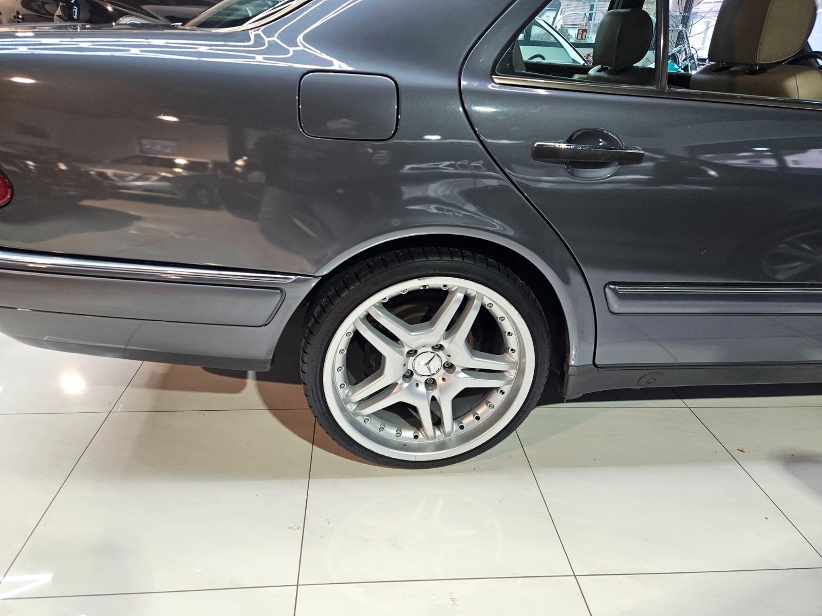 Mercedes-Benz E 220,Avantgarde,Leder,Klima,Alu,Schibedach
