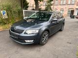Skoda Octavia Combi 2.0 TDI Edition - Skoda Octavia Edition mit Diesel-Antrieb