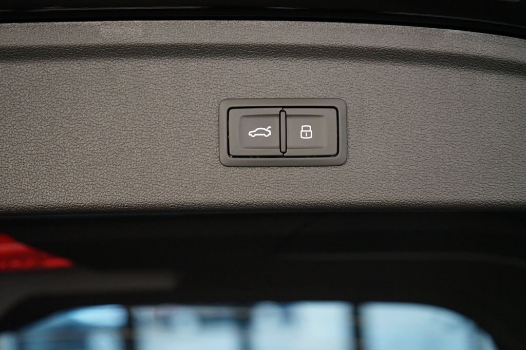 Audi RS3 Sportback | Schalensitze | Pano | SOFORT Audi RS3 Sportback | Schalensitze | Pano | SOFORT