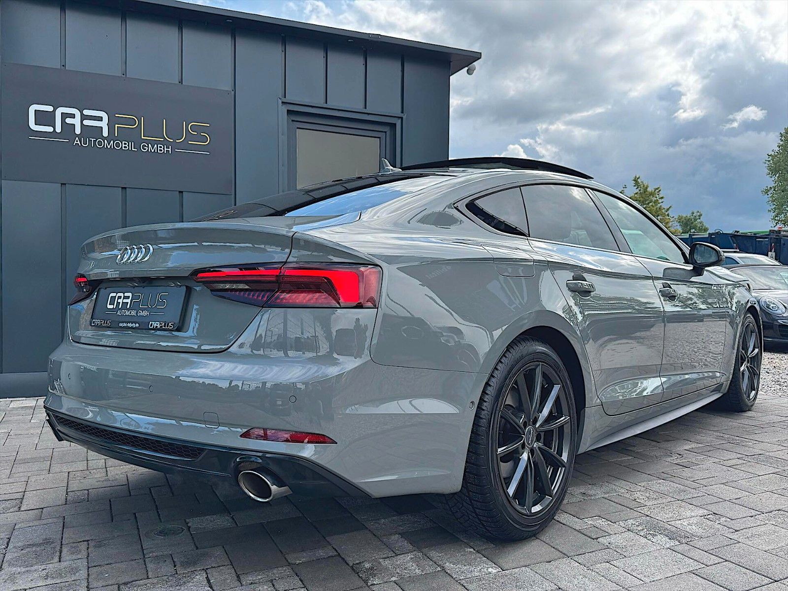 Fahrzeugabbildung Audi A5 40 TFSI S-Line Sport Carbon *ACC*Pano*LED*B&O