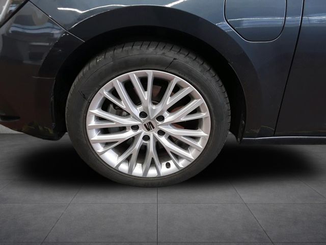 Leon 1.4 e-HYBRID Xcellence DSG ACC/NAV/LED/SHZ