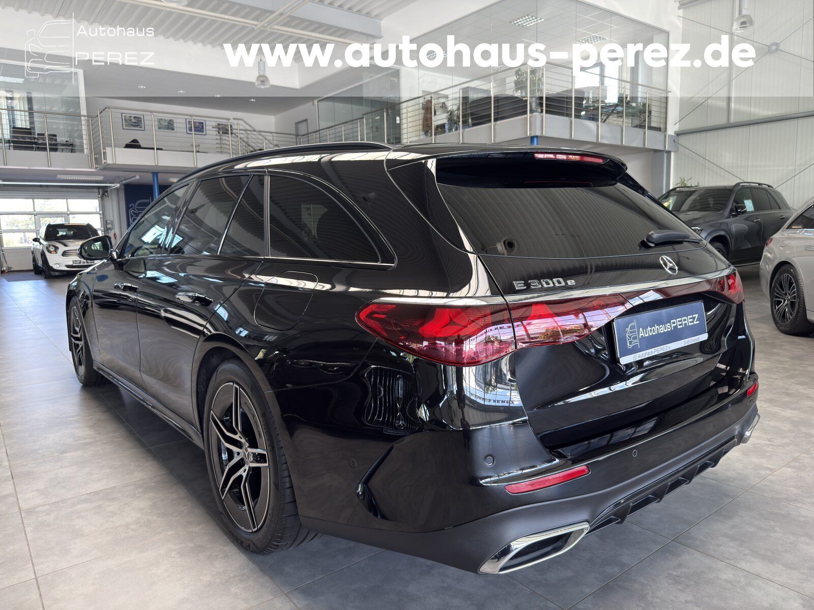 Mercedes-Benz E 300 T e EDITION AMG NIGHT-AHK-360°- DIGI LIGHT imagem 3