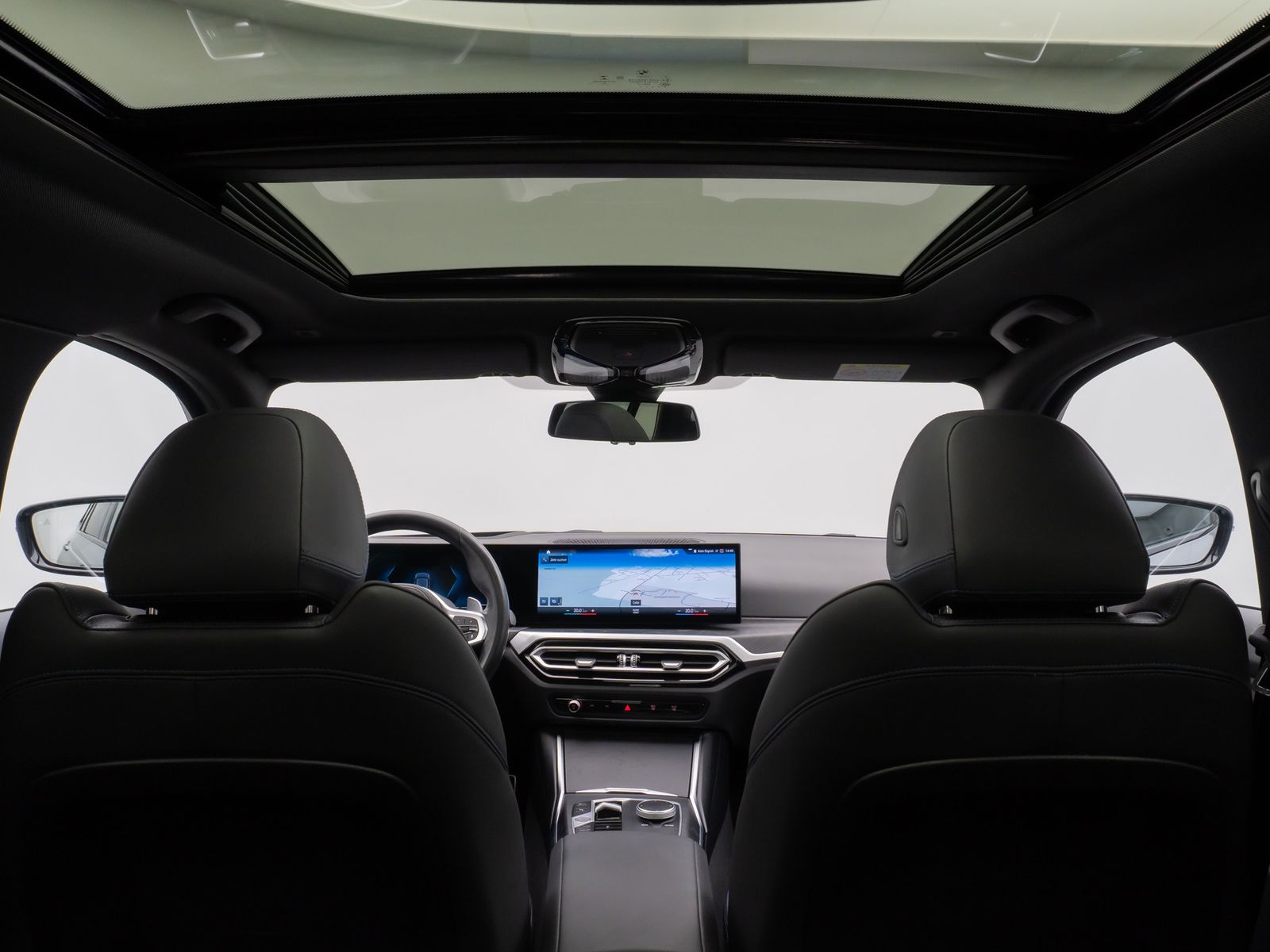 Fahrzeugabbildung BMW 320d M Sport Pro Panorama Kamera HUD DAB H/K 19"