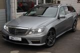 Mercedes-Benz E 63 AMG T Exklusiv Nachtsicht*Panorama*Distroni - Mercedes-Benz E 63 AMG aus 2011