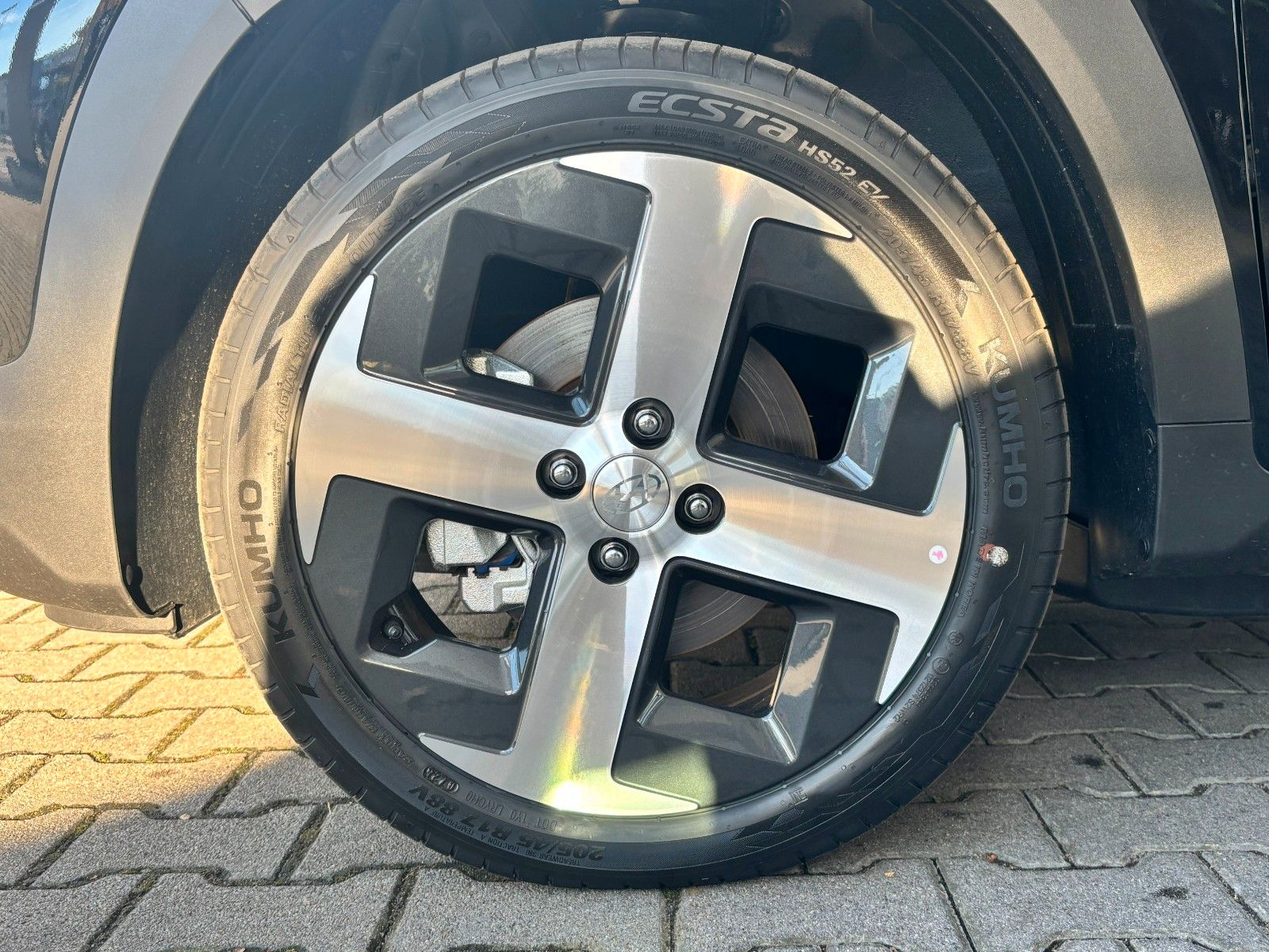 Fahrzeugabbildung Hyundai INSTER 49 kWh Prime 360°/V2L/Ambiente!