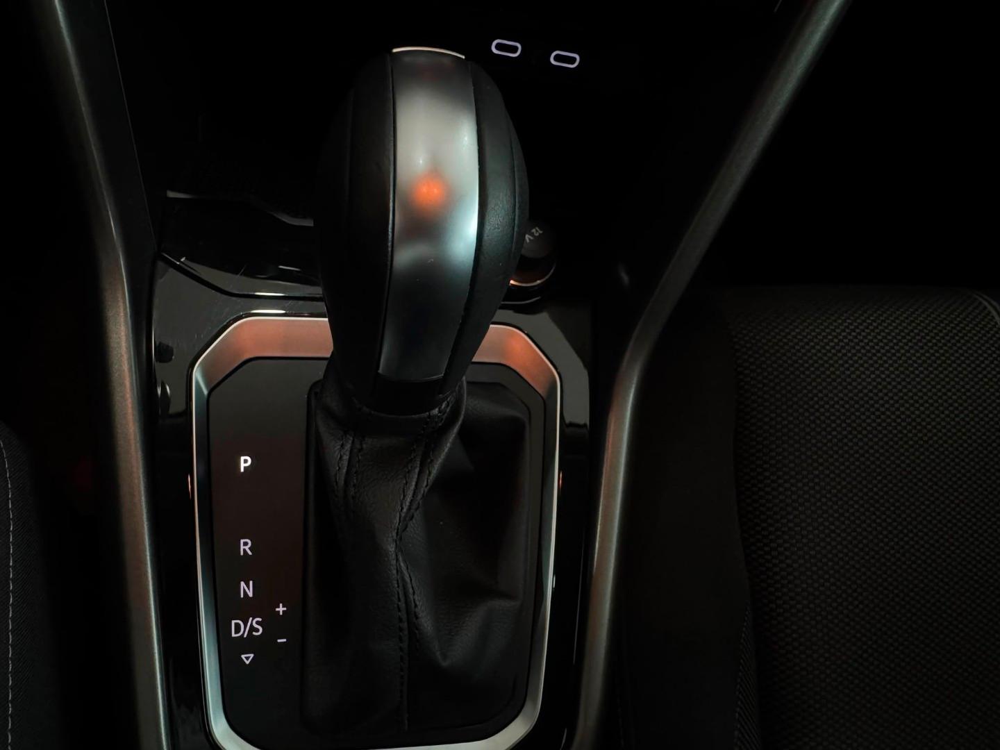 Volkswagen T-Roc 1.5 TSI Life DSG *Carplay-Navi/, миниатюра 21