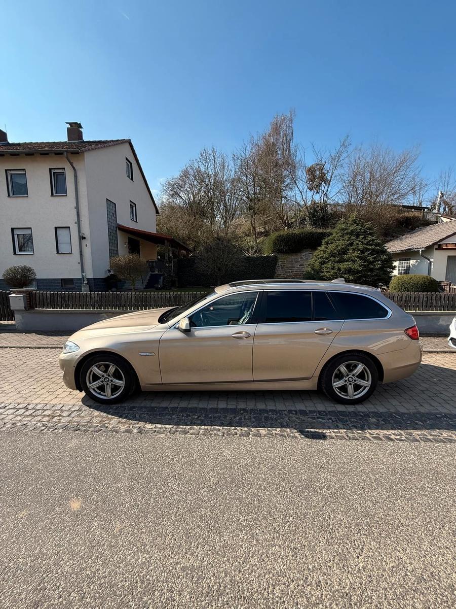 BMW 530d xDrive Touring -