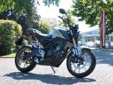 Honda CB125 R