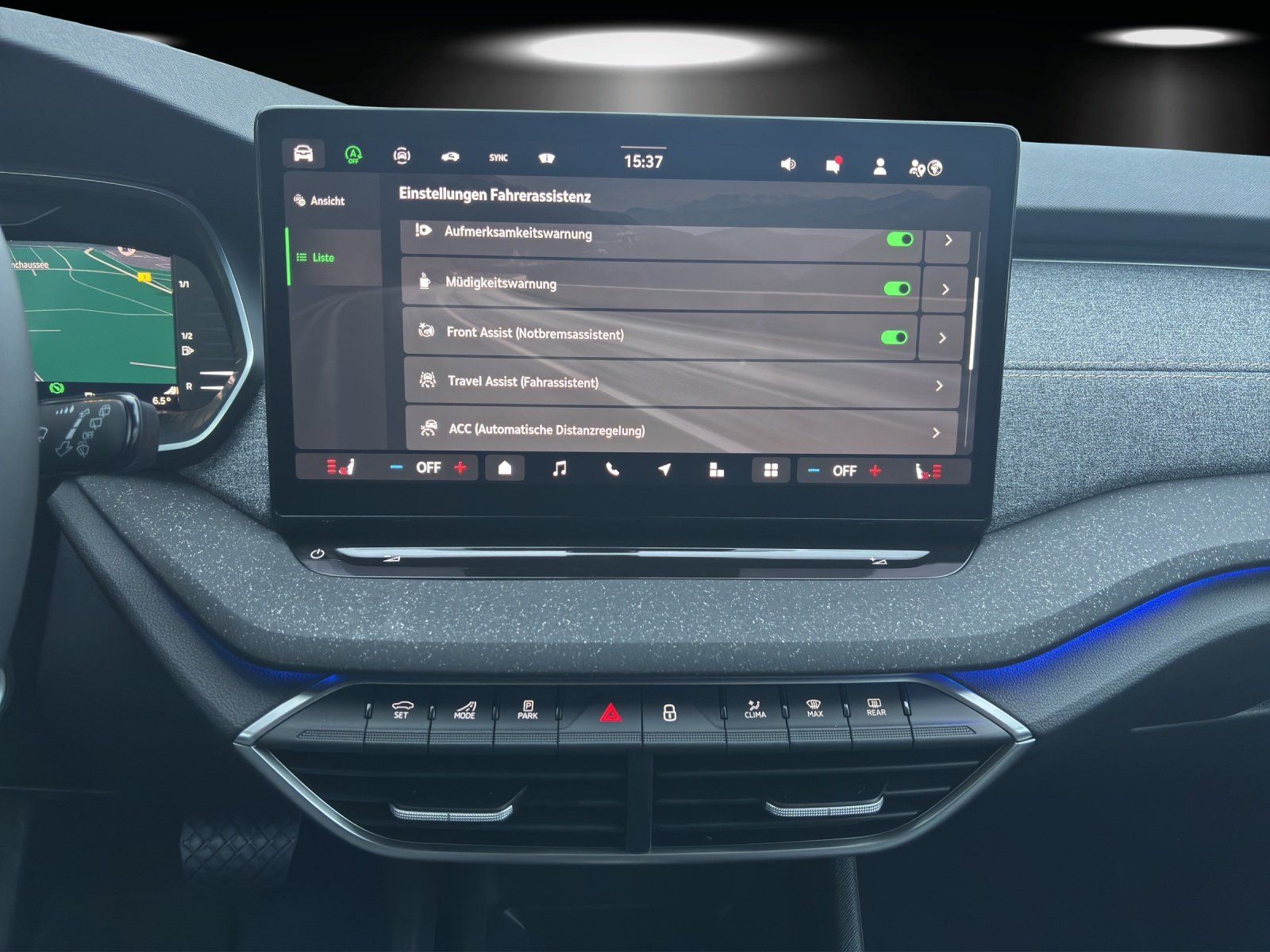 Fahrzeugabbildung SKODA Octavia Balance 1.5 TSI ACC+AHK+KAM+LED-MATRIX