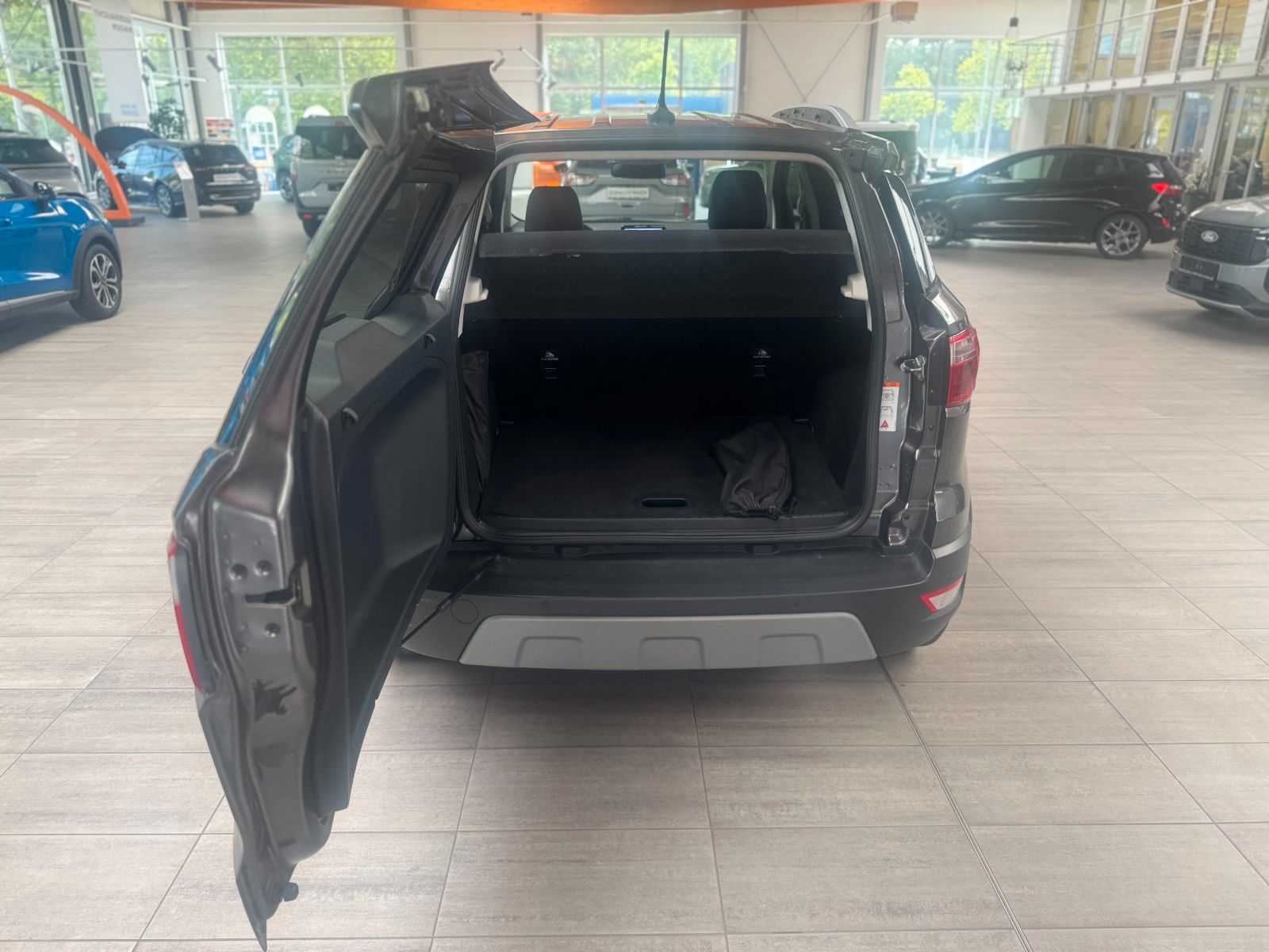 Fahrzeugabbildung Ford Eco Sport Titanium Anhängezugvorrichtung