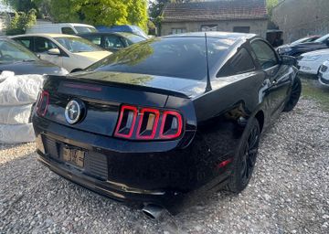 Ford Mustang - 5