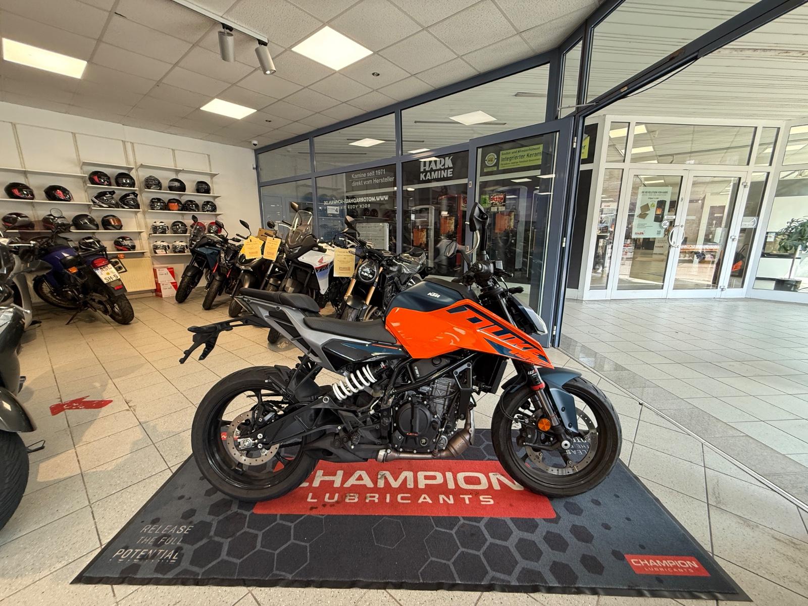 KTM Duke 125