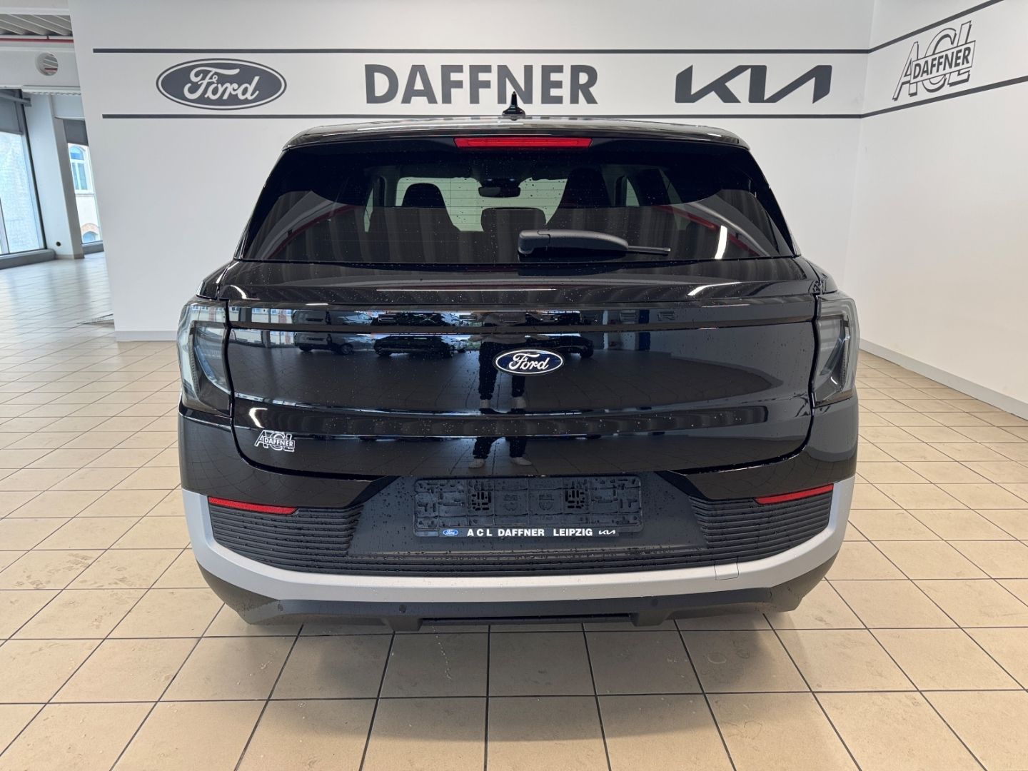 Fahrzeugabbildung Ford Explorer RWD LED Kamera Spurhalteass.