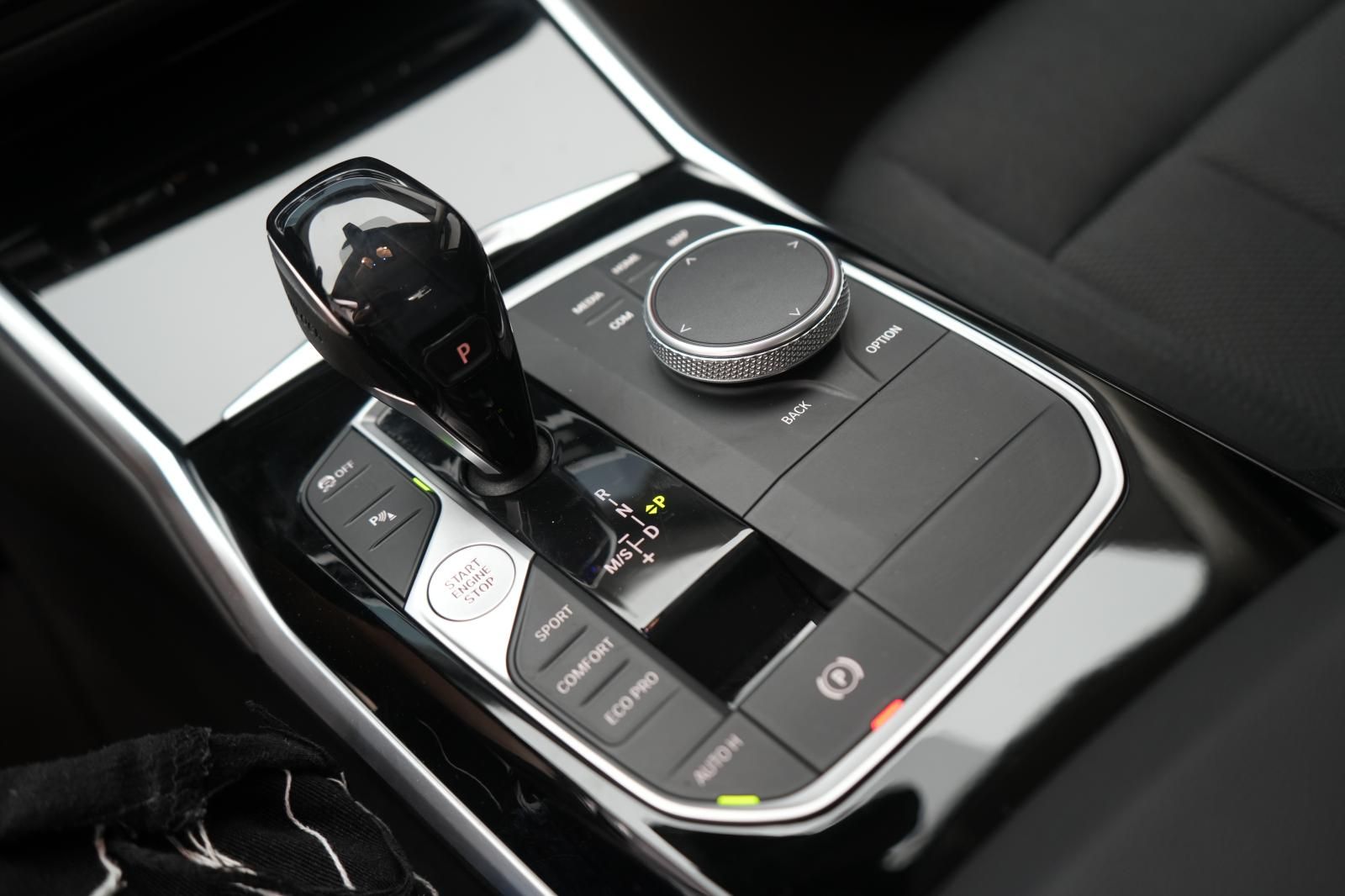 BMW 320 d Advantage Navi/LED/Kamera foto 16