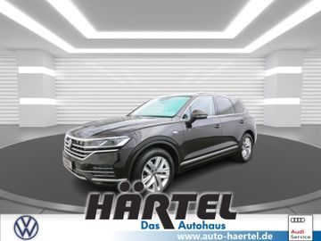 Volkswagen Touareg - 1