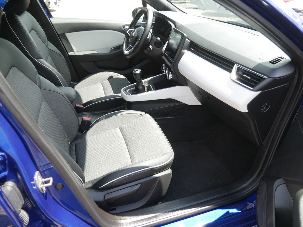 Fahrzeugabbildung Renault Clio Techno TCe 90 KLIMA PDC SHZ KAMERA NAVI LED