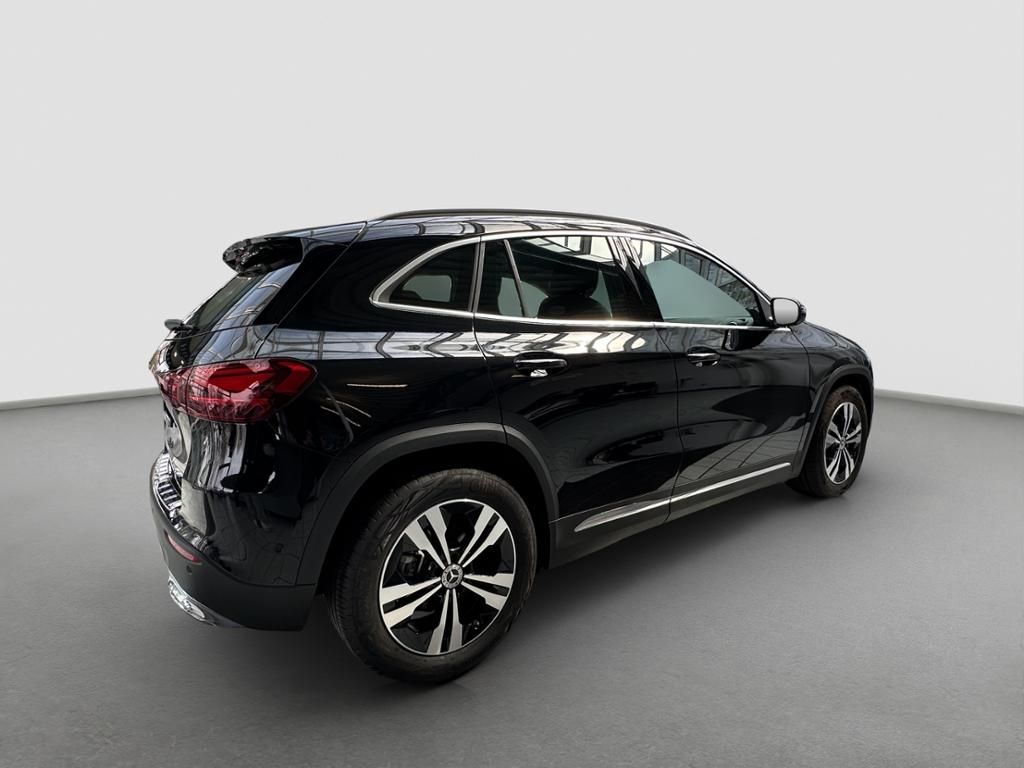 Fahrzeugabbildung Mercedes-Benz GLA 200 d LED*ParkAss*SpurH*el.Heck*PDC*RFK*AHK