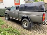 Nissan MD21 Offroad Pickup - Nissan Navara mit Benzin-Antrieb