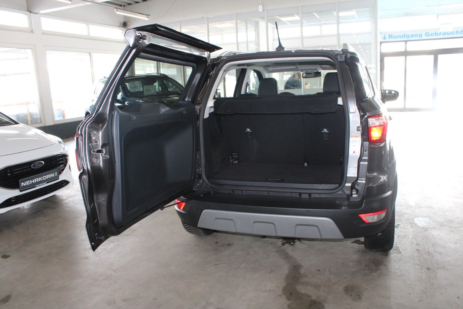 Fahrzeugabbildung Ford EcoSport Titanium NAVI Schiebedach CAM WinterPak
