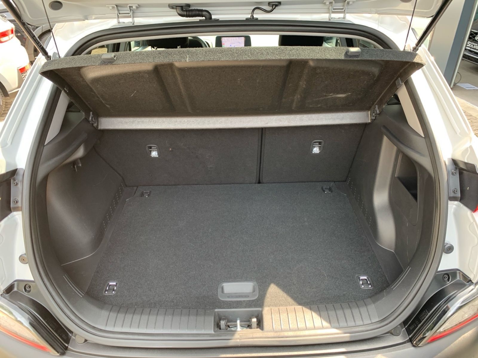 Fahrzeugabbildung Hyundai Kona 1.6 GDI Ed. 30 Hybrid DCT Kamera