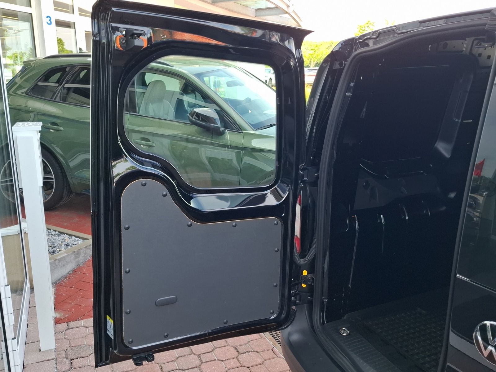 Fahrzeugabbildung Volkswagen Caddy TSI Kasten EcoProfi Klima DAB PDC