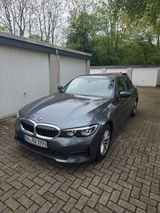 BMW 320i Advantage LED/LCP/Leder/SHG/ParkAss/BuiProf