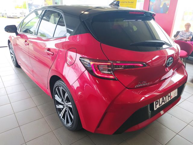 Toyota Corolla  Hybrid Team D "JBL"