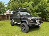 Land Rover Defender 110 Td5 Tomb Raider Edition - Winch - Land Rover Defender aus 2001