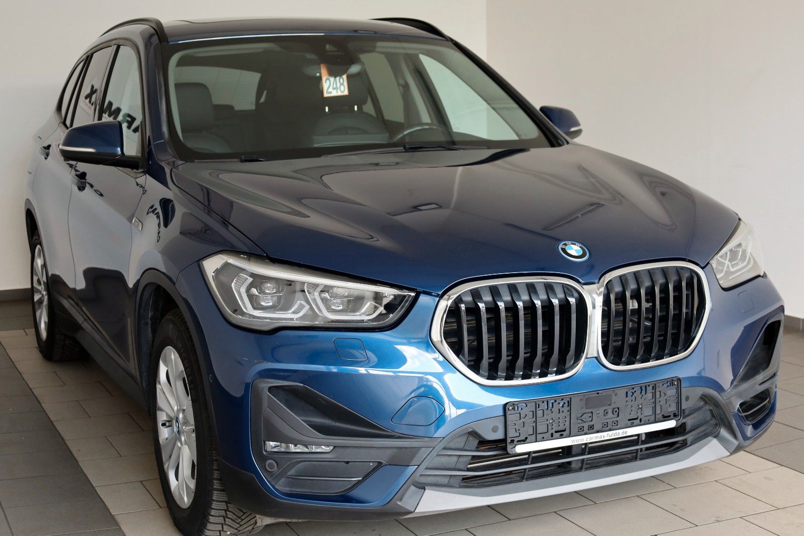 Fahrzeugabbildung BMW X1 xDrive 25 e Advantage,Leder,Navi,Pano,HUD,AHK