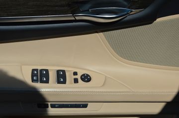 BMW 750 - 10