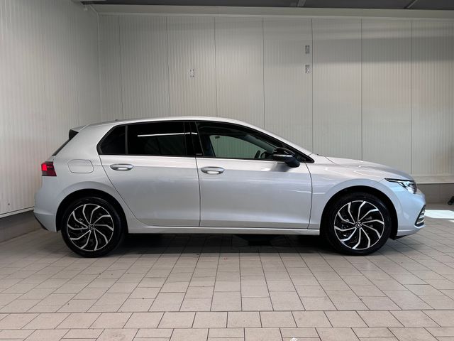 Golf VIII Move 1.0 eTSI DSG LED PDC ACC SHZ