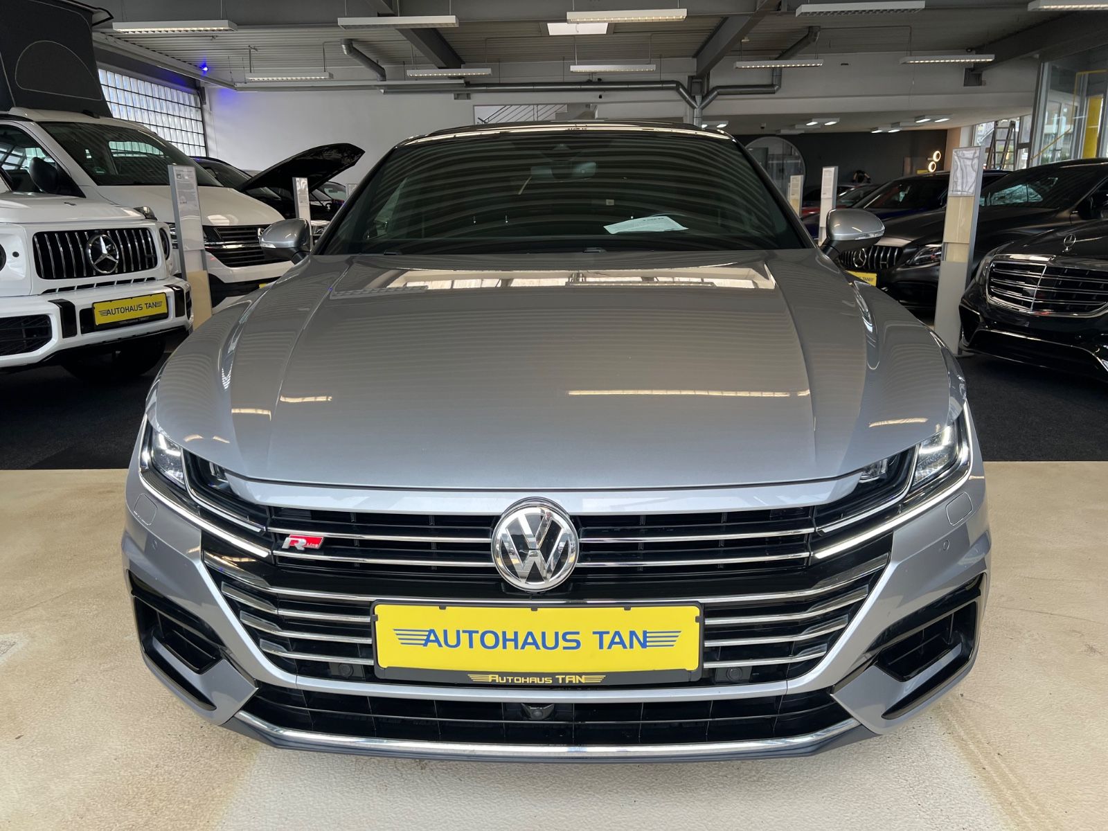Fahrzeugabbildung Volkswagen Arteon R-Line 4Motion 239PS *PANORAMADACH*ACC*