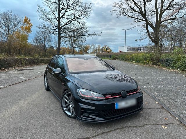 Volkswagen Golf 7 GTI Performance