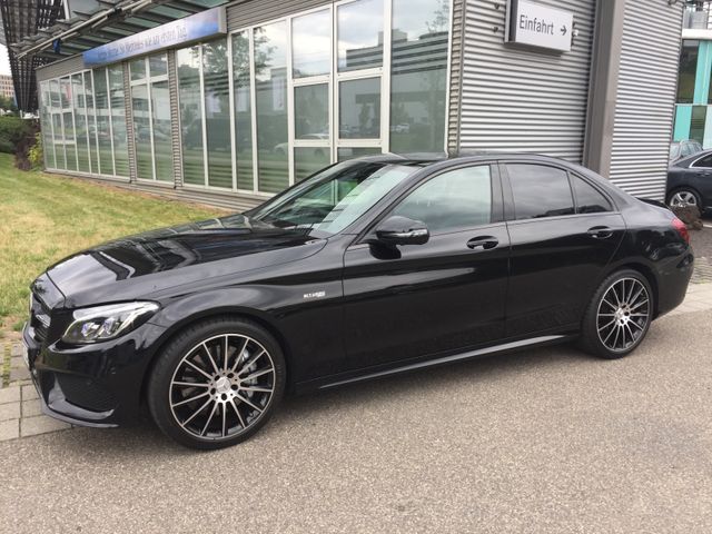 MERCEDES-BENZ C 43 AMG Mercedes- C 43 4MATIC Autom. Standard