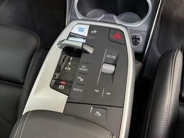 2026 BMW IX1 缩略图 31