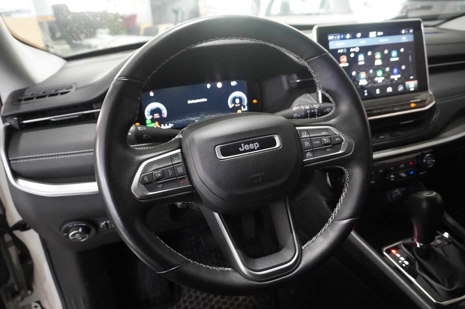 Fahrzeugabbildung Jeep Compass 1.3T GSE LIMITED NAVI/LED/360°/VIRT/DAB+