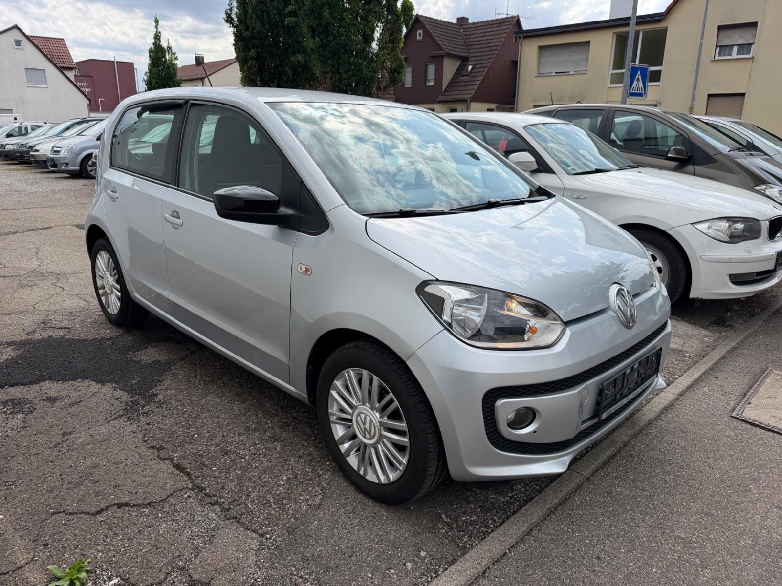 Volkswagen up! SCHECKHEFTGEPFLEGT ! TÜV NEU ! TOP ZUSTAND !