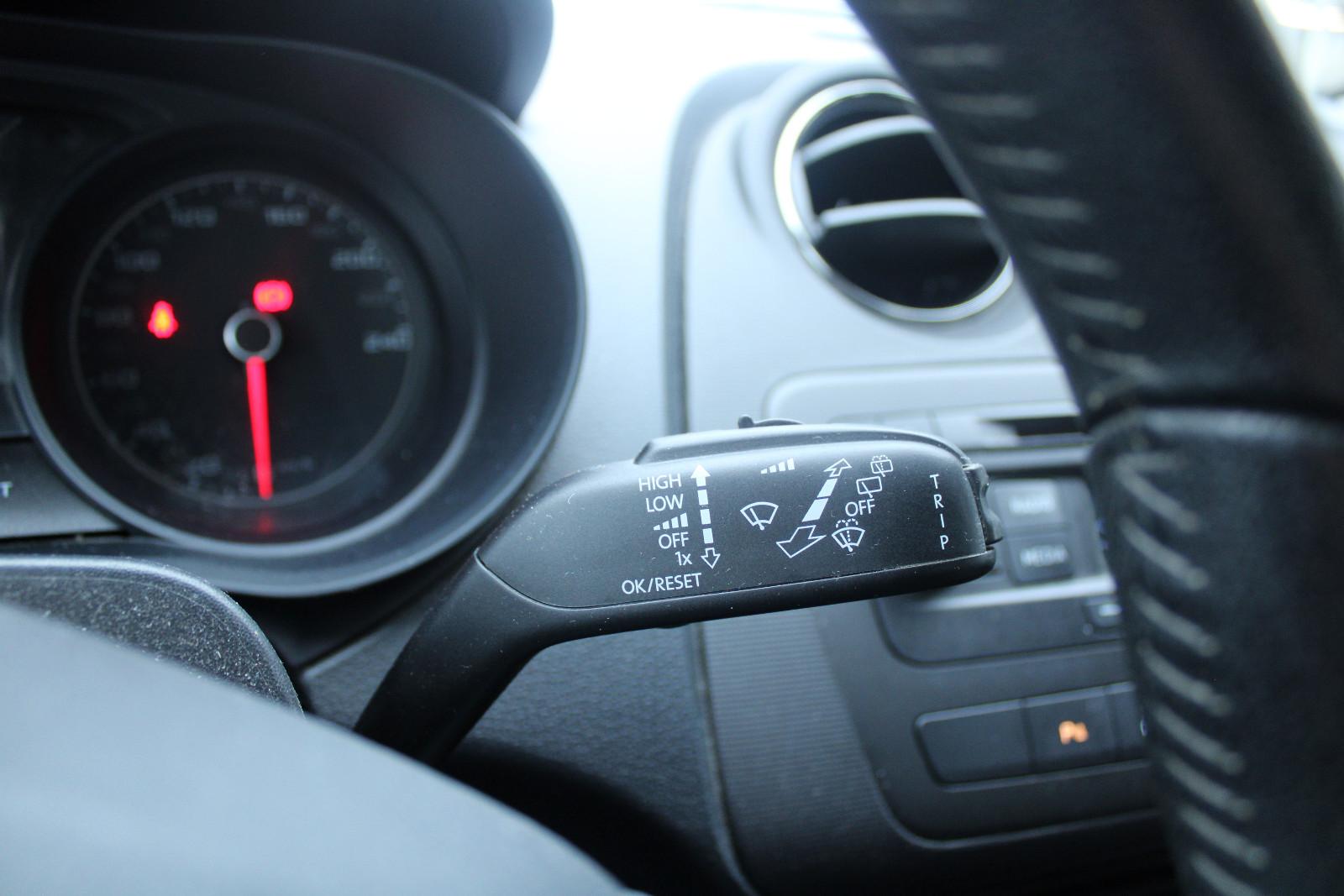 Seat Ibiza 2014 — photo 15