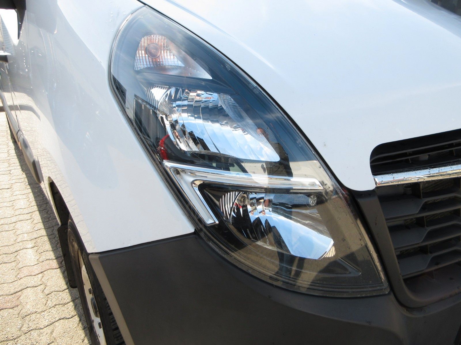 Fahrzeugabbildung Opel Movano B Kasten 2.3Ltr. 107KW RWD  L4H3 3,5t