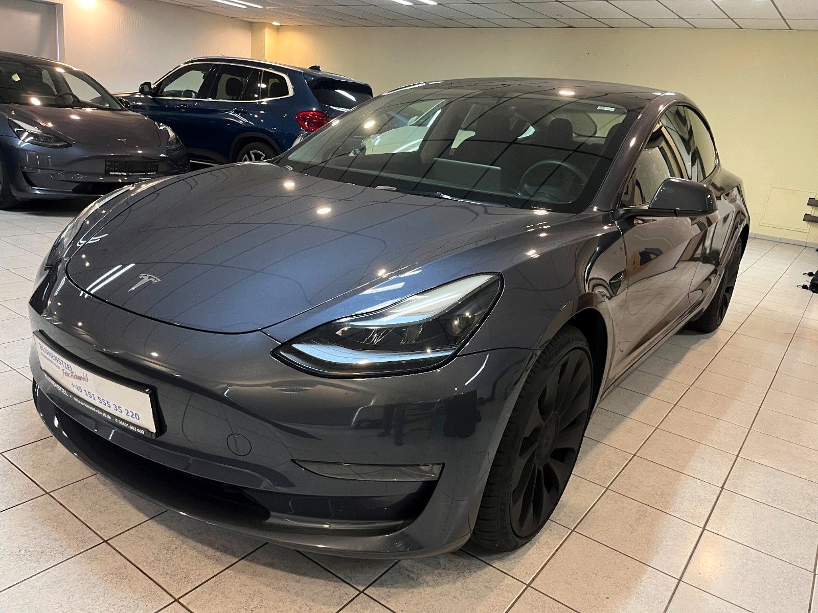 Tesla Model 3 Performance. kaufe auch Teslas an foto 2