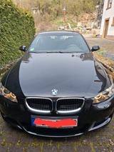 BMW 320i Coupé - - BMW 320 aus 2008: Coupe