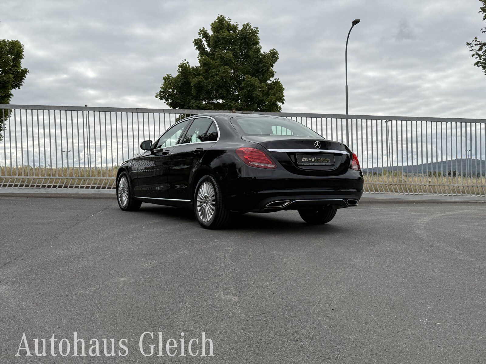 Fahrzeugabbildung Mercedes-Benz C 400 Exclusive 4Matic (EURO 6d-TEMP) COMAND APS