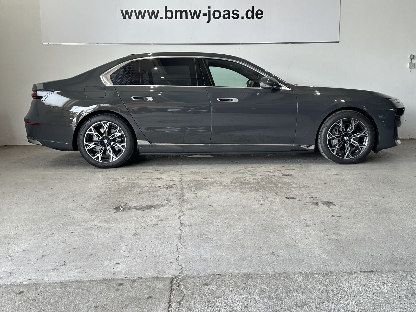 Fahrzeugabbildung BMW i7 eDrive50 Limousine B&W Surround Pano. Sky Lou